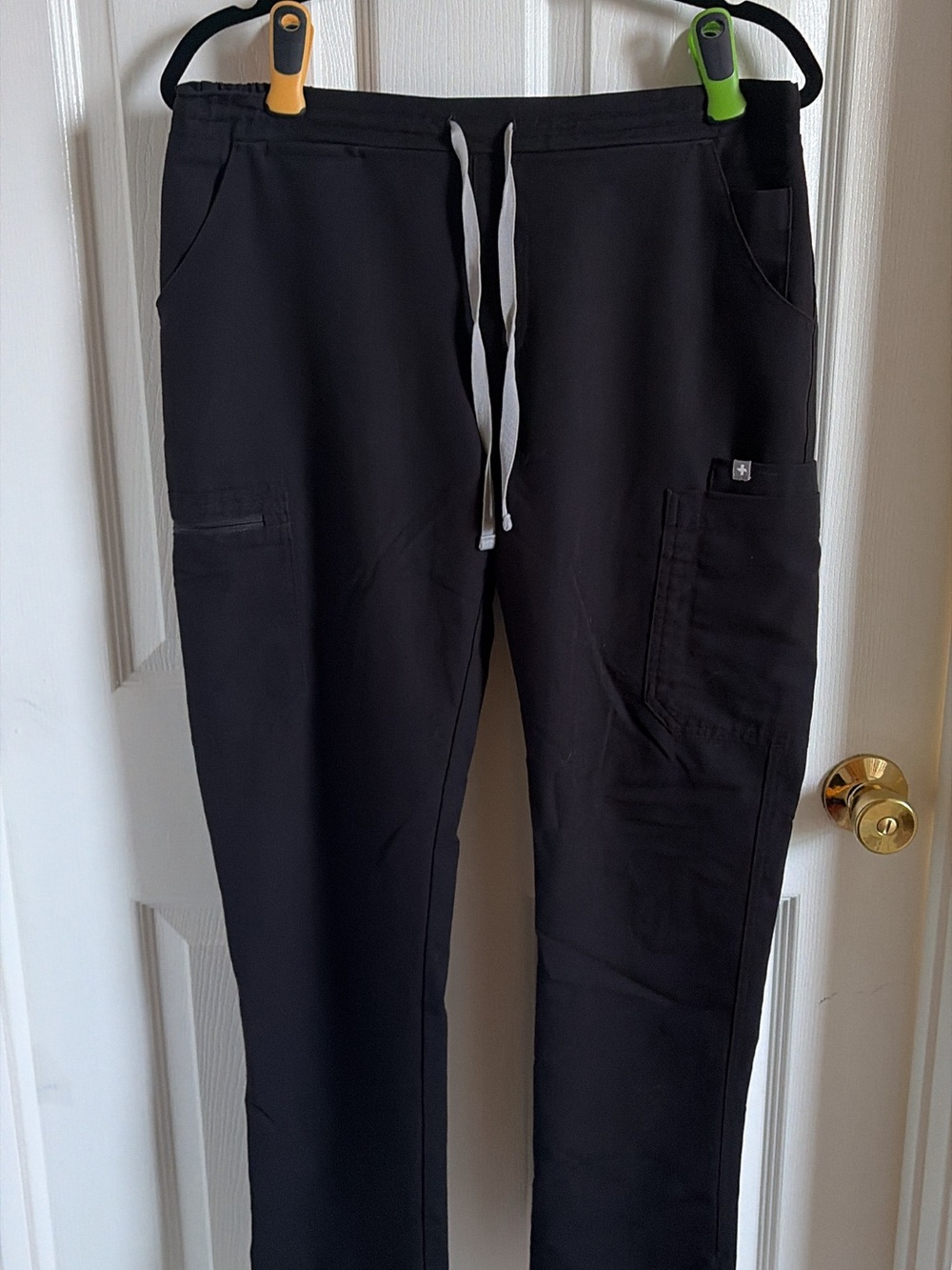 Figs Yola Black Medium Scrub Pant